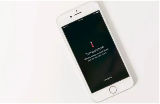 盈江苹果手机维修分享iPhone 手机发热如何快速降温 